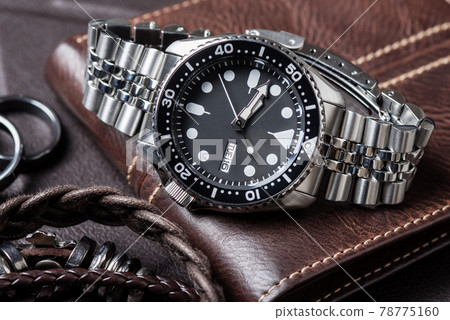 luxury wristwatch for men luxury wristwatch for men 78775160