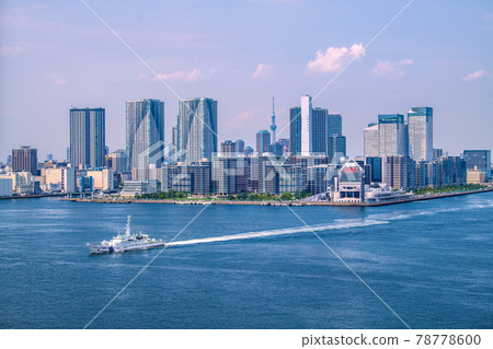 晴海旗和PM51“香取”等日本東京城市景觀 78778600