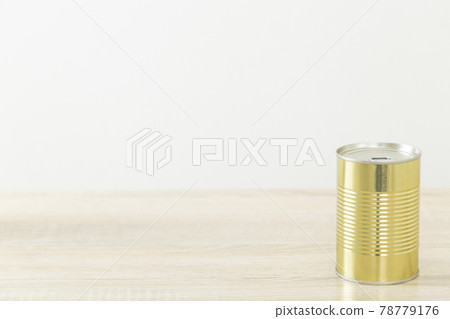 Canned food placed on the desk 78779176