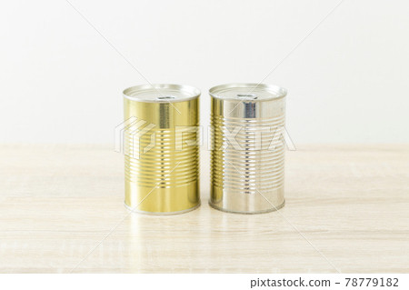 Canned food placed on the desk 78779182