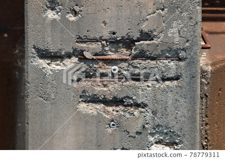 混凝土爆炸：鋼筋保護層不足 78779311