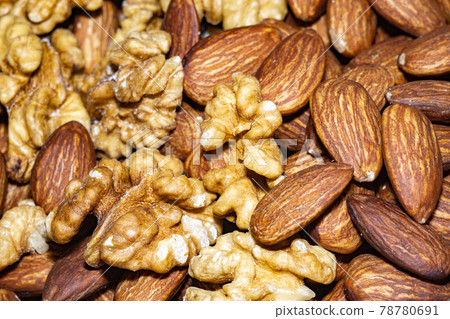 Almond and walnut 78780691