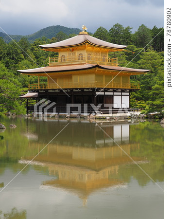 Kinkakuji Temple in the rainy season after replacing the thatched roof Kinkakuji Temple in the rainy season after replacing the thatched roof 78780902
