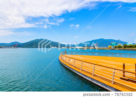 Tsuruga Bay (Sunny in May) 78781582
