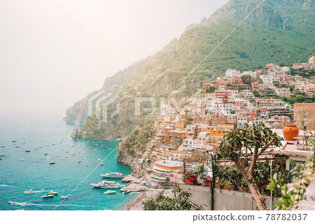 Beautiful coastal towns of Italy - scenic Positano in Amalfi coast 78782037