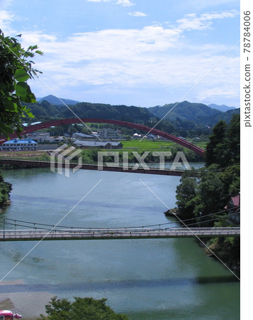 從會津福島縣柳津市遠藏寺看到的只見川 78784006