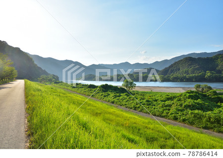 Kochi Shimanto River in the blue sky Kochi Shimanto River in the blue sky 78786414