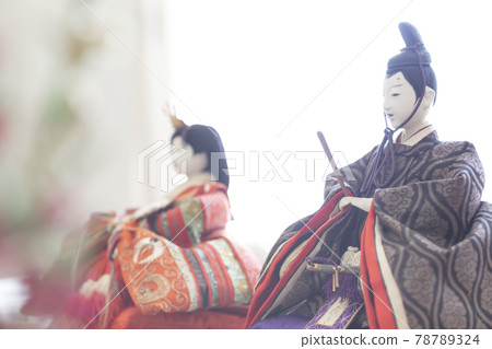 Profile of old-fashioned Hina dolls Profile of old-fashioned Hina dolls 78789324