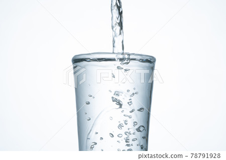 Pour water Pour water 78791928