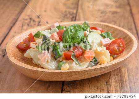 Macaroni salad 78792454