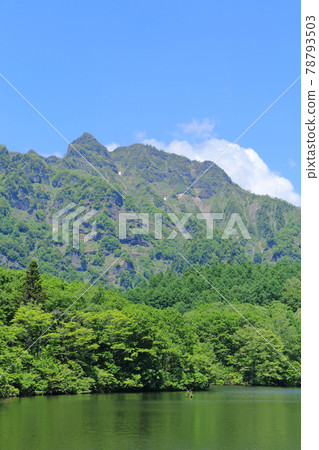 戶隱高原初夏鏡池 戶隱高原初夏鏡池 78793503