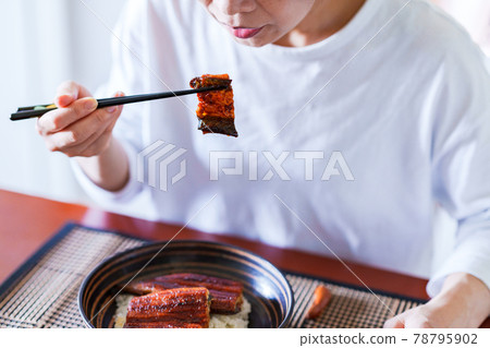 吃鰻前輩【地球的牛日】 吃鰻前輩【地球的牛日】 78795902