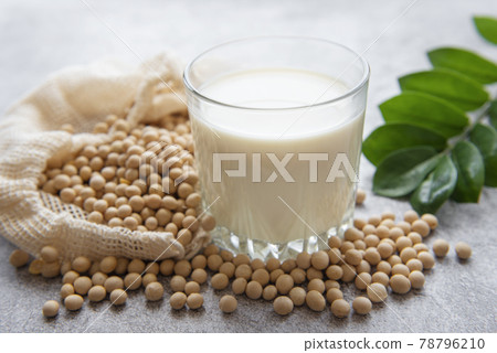 Soy milk and soy on the table 78796210