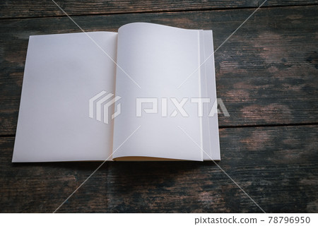 Plain notebook [Outdoor natural light] 78796950