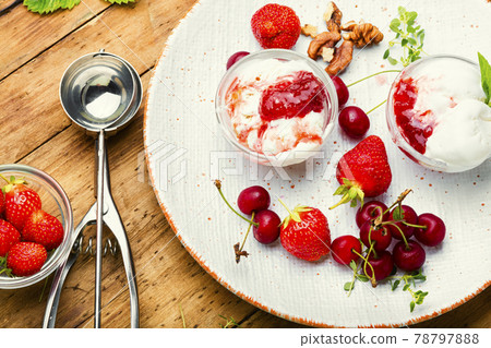 Ice cream with berries and jam 78797888
