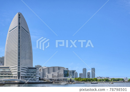 Yokohama Minatomirai Cityscape Intercontinental Hotel and Minatomirai Pukari Pier 78798501