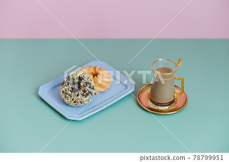 甜甜圈和咖啡 甜甜圈和咖啡 78799951