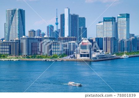 日本東京街景晴海旗、水上巴士、PM51“香取”（畫面右側）等=2021年6月18日 78801839