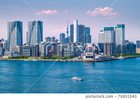 日本東京街景晴海旗、水上巴士、PM51“香取”（畫面右側）等=2021年6月18日 78801840