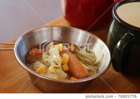 Sierra 杯維納和蔬菜湯 Sierra 杯維納和蔬菜湯 78805776