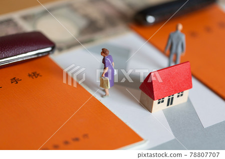 Mature divorce graduated couple's money image 78807707