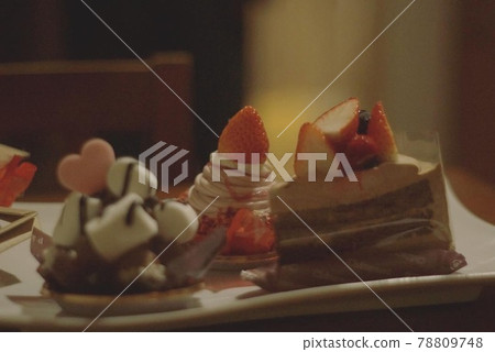 短蛋糕 短蛋糕 78809748