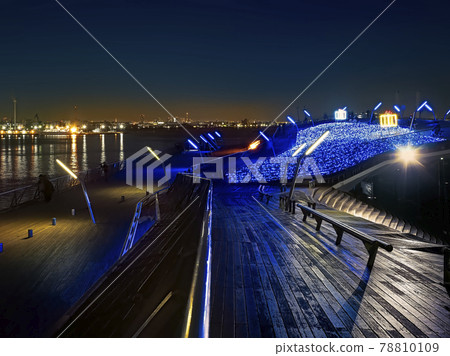 Whale no Senaka (Yokohama Port Osanbashi International Passenger Ship Terminal Rooftop) Night View / Yokohama, Japan Whale no Senaka (Yokohama Port Osanbashi International Passenger Ship Terminal Rooftop) Night View / Yokohama, Japan 78810109