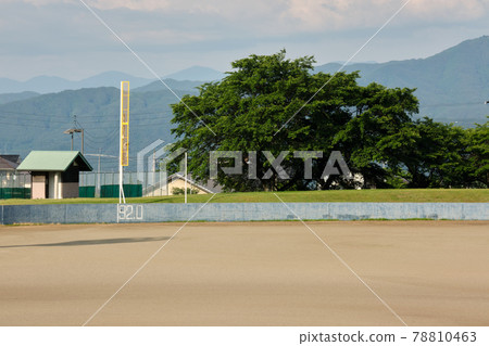 晚上無人棒球場 78810463