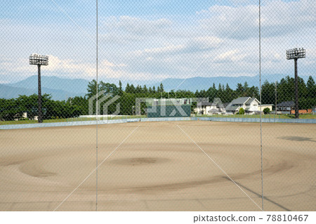 晚上無人棒球場 78810467