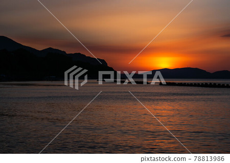 Summer Zenibako coastal sunset 78813986