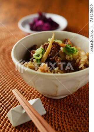 Beef and beef rice cooked rice Beef and beef rice cooked rice 78815669