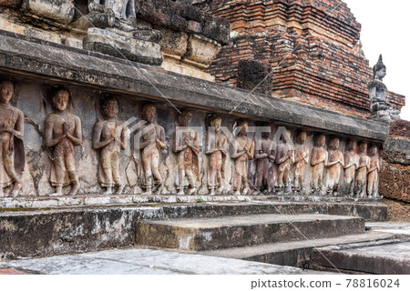 Sukhothai historical park 78816024