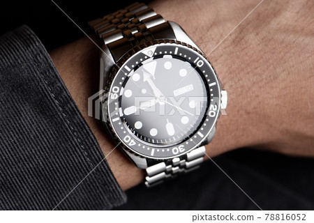 luxury wristwatch for men luxury wristwatch for men 78816052