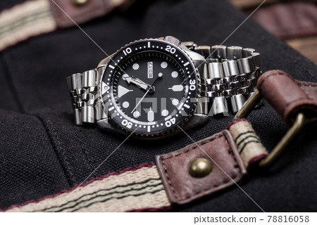 luxury wristwatch for men luxury wristwatch for men 78816058