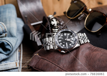 luxury wristwatch for men 78816061
