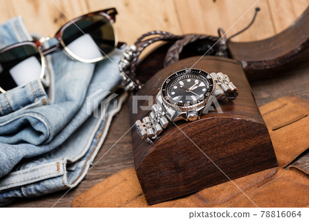 luxury wristwatch for men luxury wristwatch for men 78816064