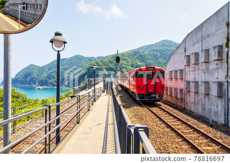 阿丸部高架橋（六月晴） 78816697
