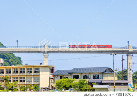 阿丸部高架橋（六月晴） 78816703