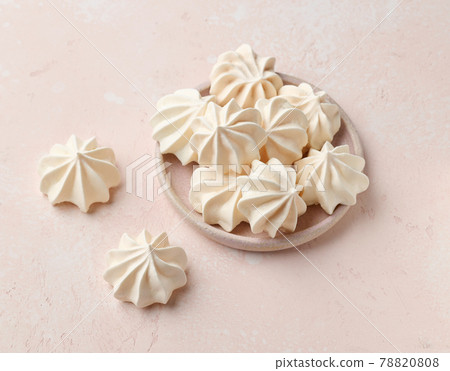 plate of meringue cookies 78820808