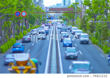 Kannana-dori Avenue 上的微型交通工具 Kannana-Dori Avenue Cityscape [Urban image] 78821232