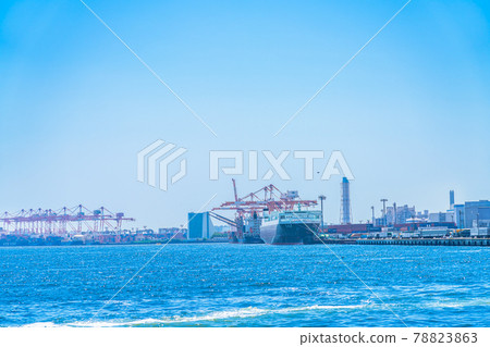 Cityscape of Tokyo Scenery from Shibaura South Wharf Park to Shinagawa Pier Cityscape of Tokyo Scenery from Shibaura South Wharf Park to Shinagawa Pier 78823863