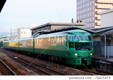 日田站出發的特急湯布院之森5號 78825979