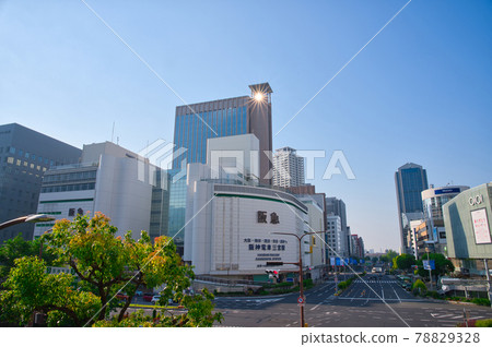 [兵庫縣]6月·神戶三宮站周圍的城市景觀 78829328