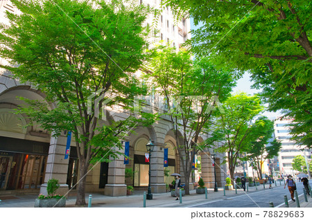 [Hyogo Prefecture] June ・ Commuting scenery of the former Kobe settlement 78829683