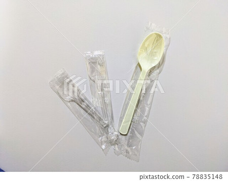 袋子裡的塑料勺子 78835148