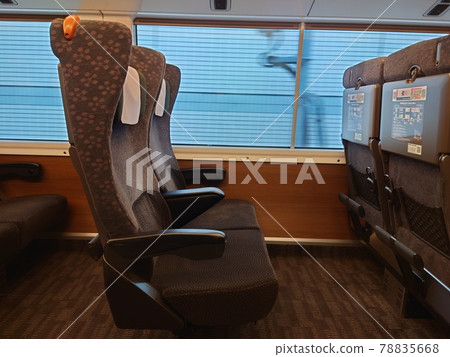 E657 series green car seat 78835668