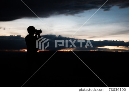 美國亞利桑那州大峽谷國家公園的日落景觀瞭望塔 78836100