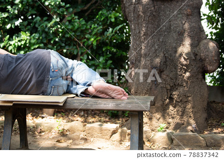 Street life, nap, homeless Street life, nap, homeless 78837342