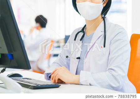 女醫生帶著面具 78838795