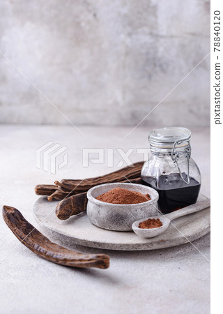 Carob pods, powder and molasses or syrup Carob pods, powder and molasses or syrup 78840120
